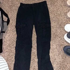 AE Black Cargo Pants